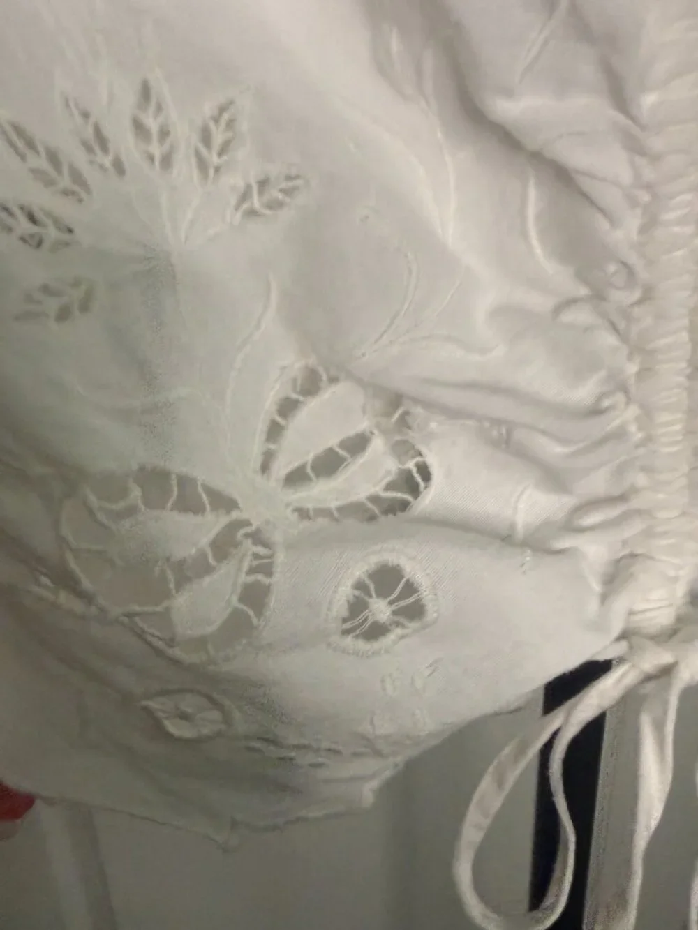 MOTHER The Social Butterfly Eyelet Crop Top- S- Bright White MSRP MSRP $218 - Picture 8 of 13
